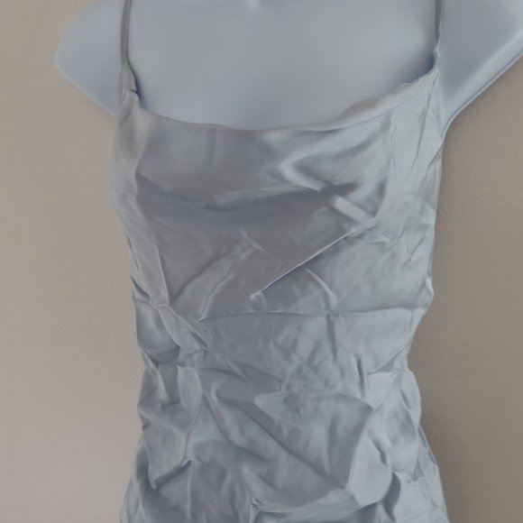 EUC Kate Top in Ice Blue - Picture 4 of 6